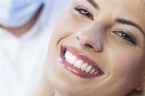 Perfecting Your Smile: Dentist in McAllen TX Offers Teeth Reshaping Services